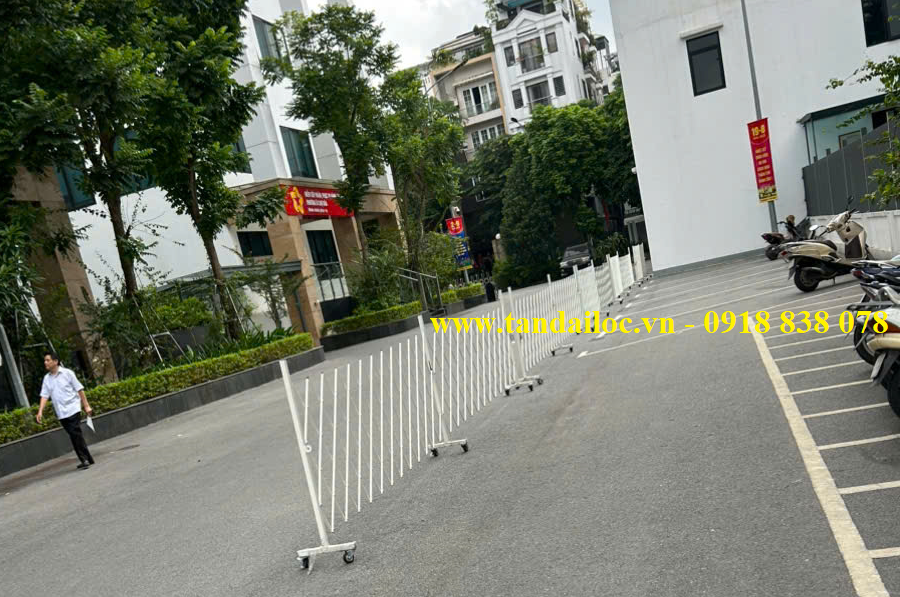 Hàng rào xếp chữ T