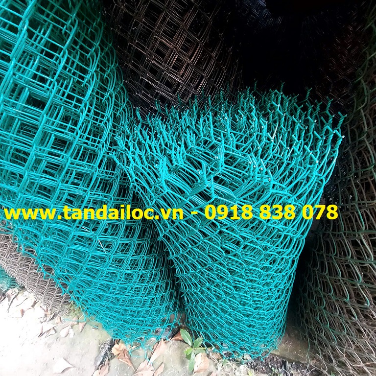Lưới B40 bọc nhựa thành phẩm