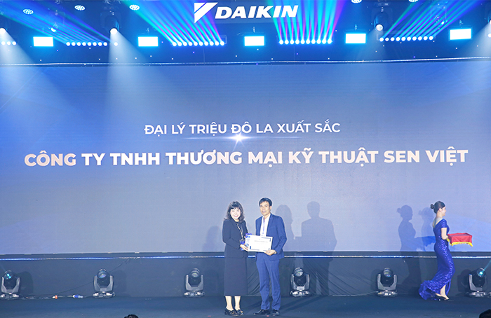 Proshop Daikin chi nhánh Hà Nội đạt giải đại lý triệu đô la xuất sắc
