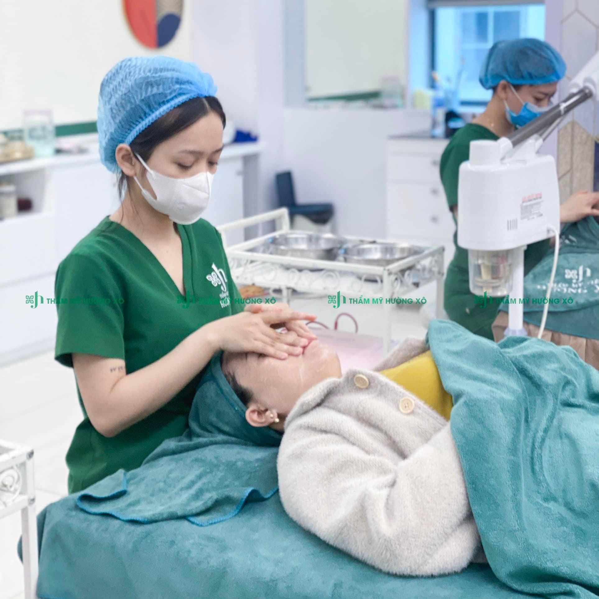 Trị thâm mụn