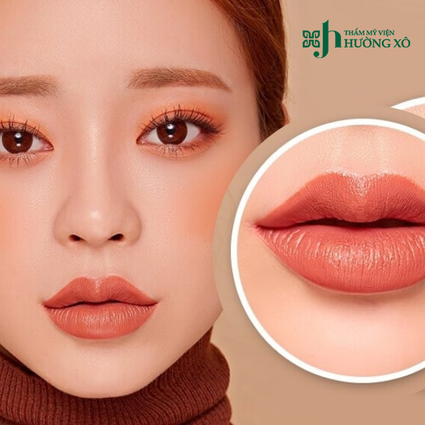 Tạo môi trái tim