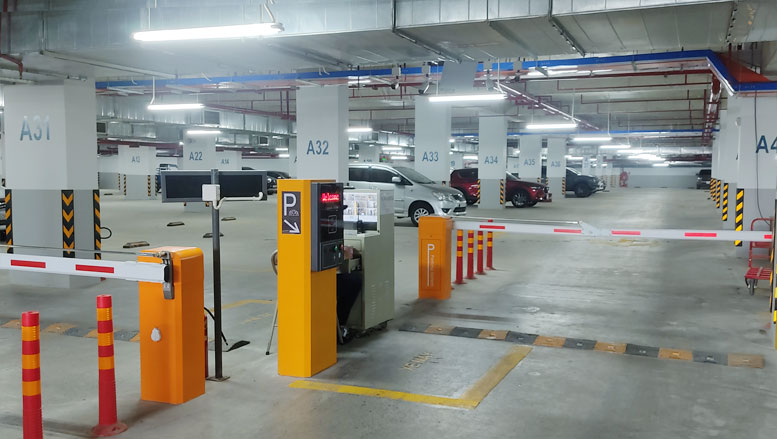 Hệ thống cổng vào ra bãi xe