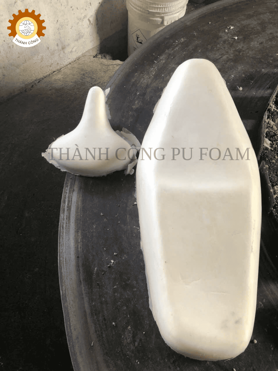 máy phun PU
