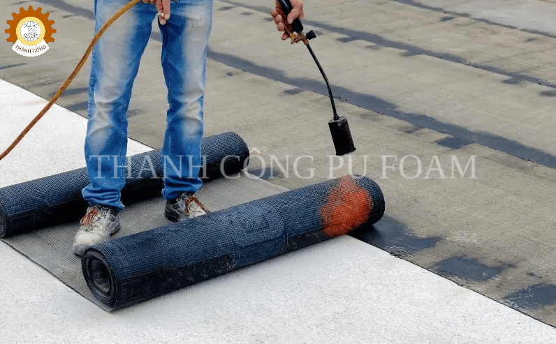 màng khó nóng chống thấm trần nhà