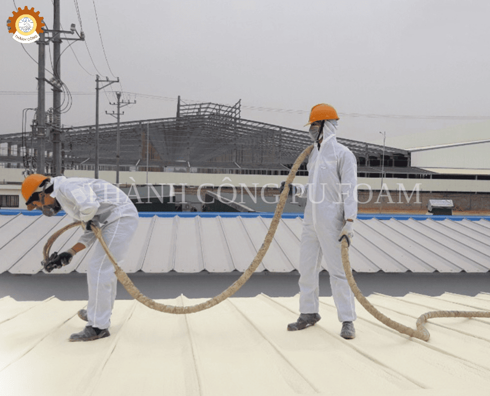 máy phun PU cách nhiệt