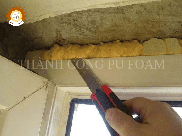 cách nhiệt PU cửa sổ