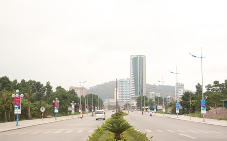 hung thang ha long