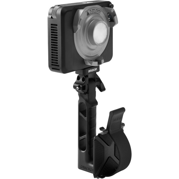 Đèn LED đơn sắc RGB Amaran Ray 120c Vẫn giữ nguyên thiết kế tiện lợi và nhỏ gọn tương tự như Ray 60c ,amaran giới thiệu đèn LED Monolight Ray 120c RGB như một đèn LED điểm nguồn đầy đủ màu sắc với công suất cao hơn.