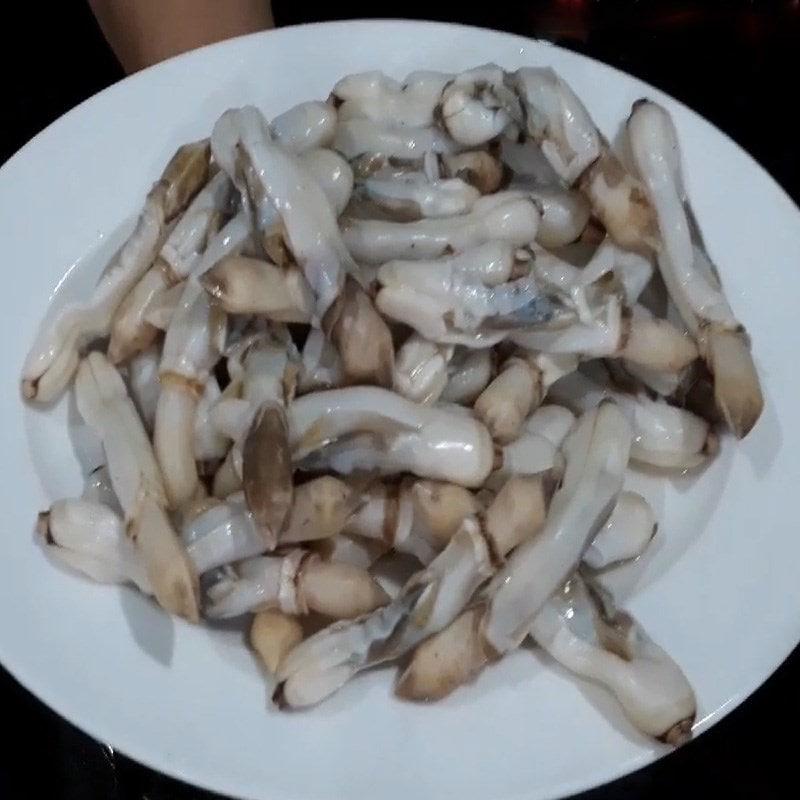 luộc sơ ốc móng tay