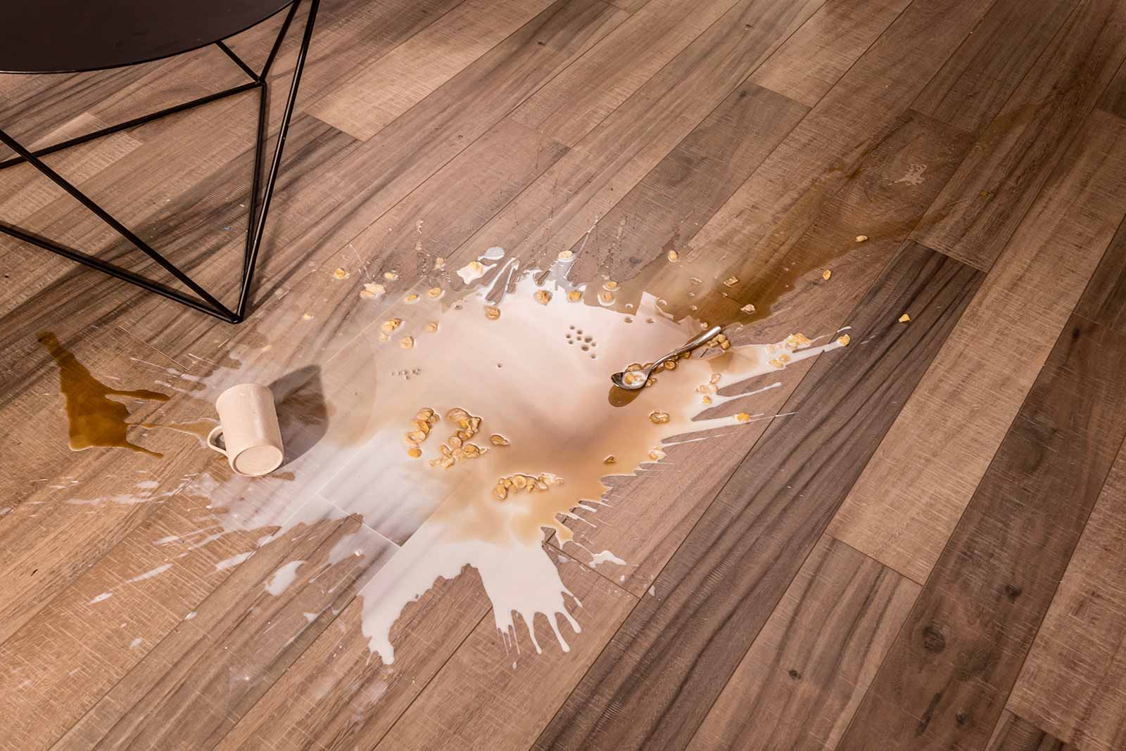 Ván sàn chịu nước tại Hai Bà Trưng 