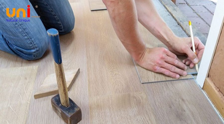 Những Loại Gỗ Tự Nhiên Phổ Biến Và Mức Giá
