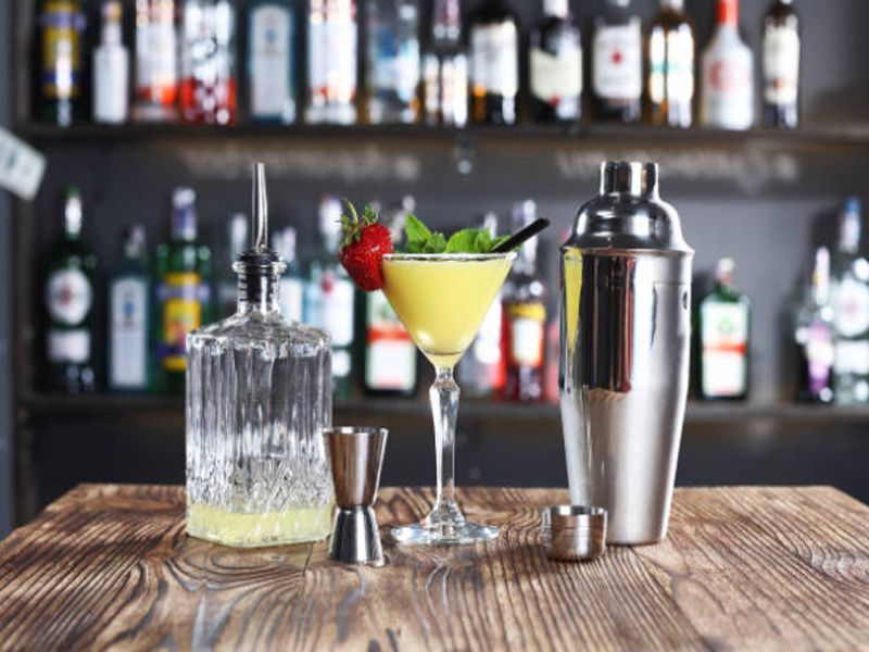 Dụng cụ pha chế quầy bar