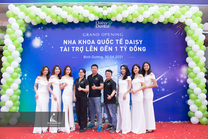Đội ngũ Phát Hoàng Gia