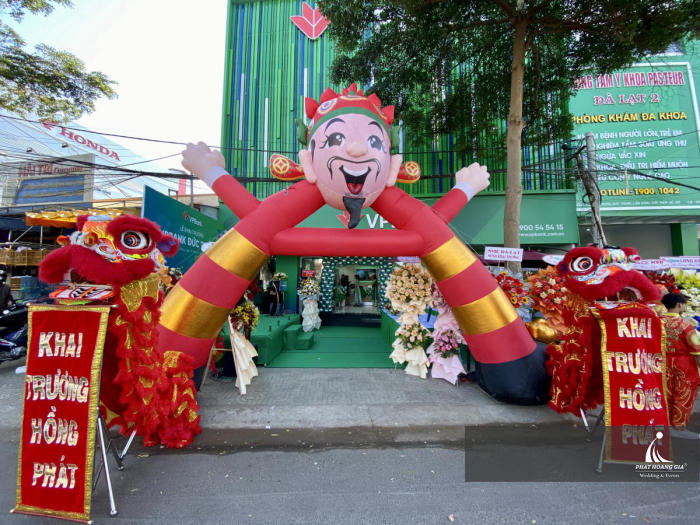 Khai trương ngân hàng