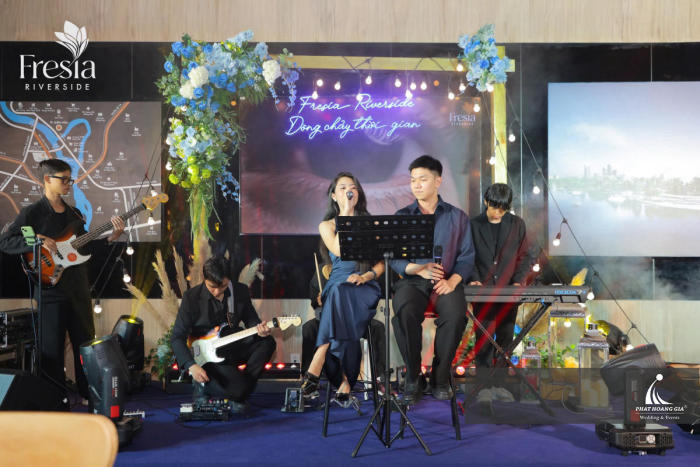 lễ mở bán