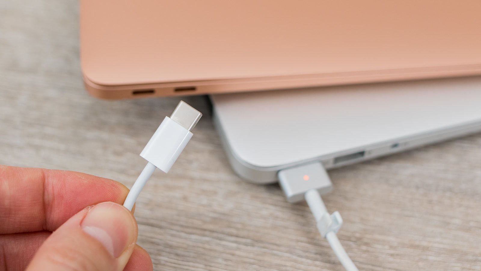 Cắm MacBook, tiết kiệm pin