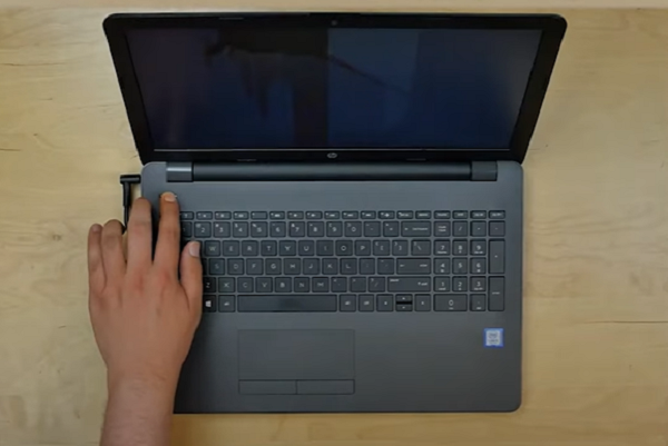 thay màn hình laptop HP 250 G6
