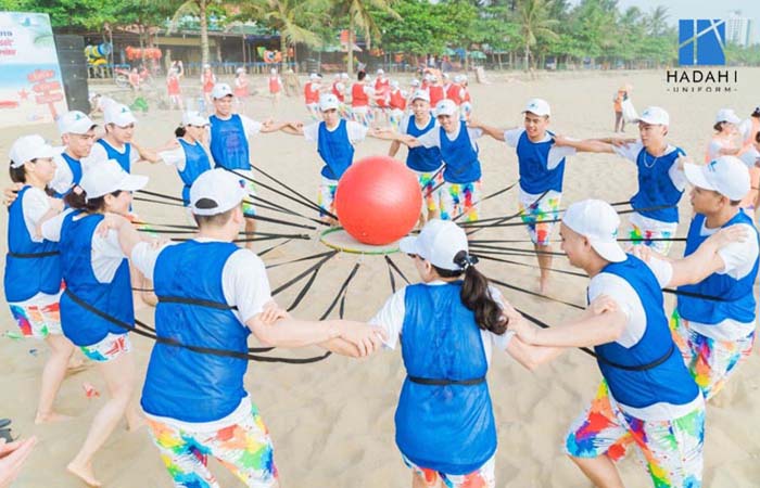 Áo phông (áo thun cổ tròn) đồng phục team building