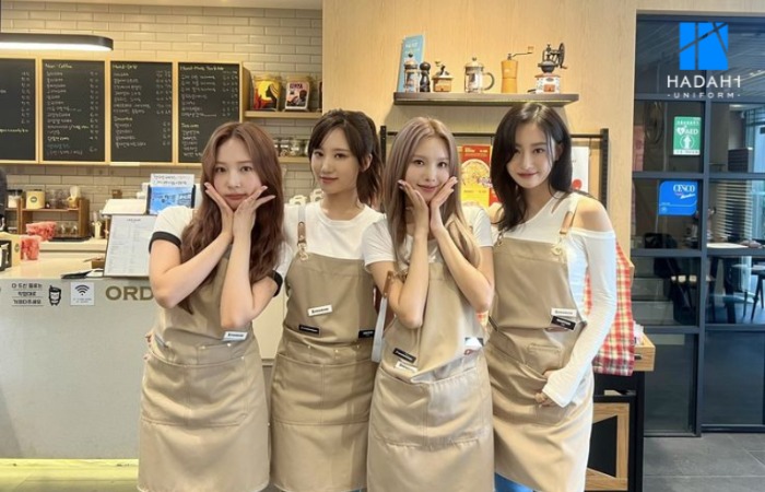 Thiết kế phụ kiện đồng bộ với đồng phục