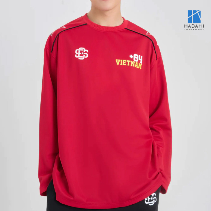 Áo thun đồng phục dài tay có logo nổi bật